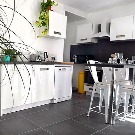 Beautifully Bright Apartment In Old Town 쎙뜨호뻬 외부 사진