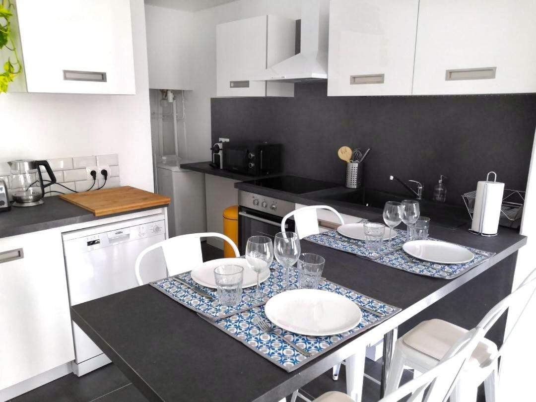 Beautifully Bright Apartment In Old Town 쎙뜨호뻬 외부 사진