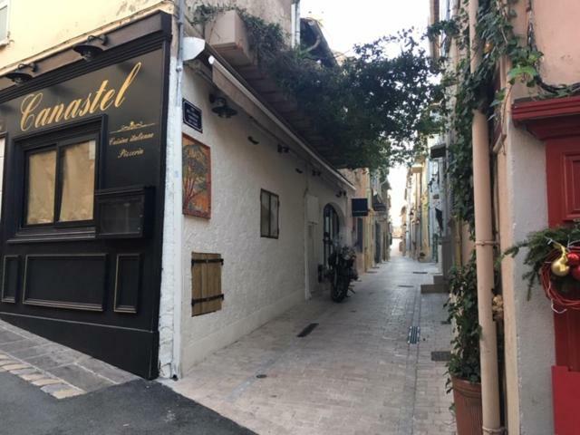 Beautifully Bright Apartment In Old Town 쎙뜨호뻬 외부 사진